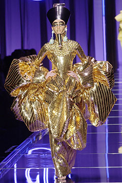 Galliano's Spring 2004 collection for Dior