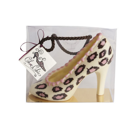 Leopard print chocolate shoe