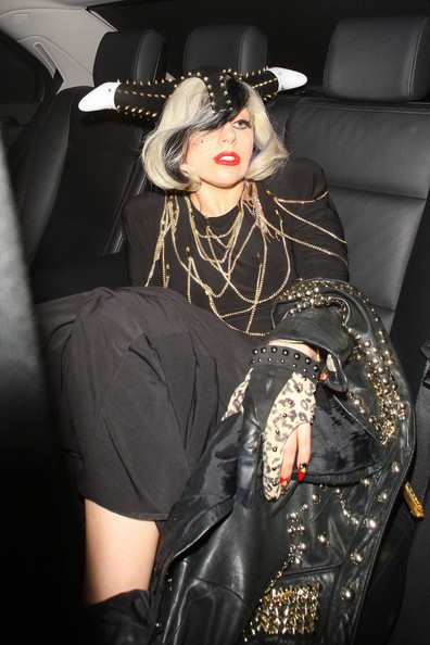 lady gaga 2011 horns. Lady Gaga wears studded horns