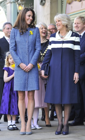 Kate+Middleton+Queen+Elizabeth+II+Duchess+F-vpFYXKQF0l (1)