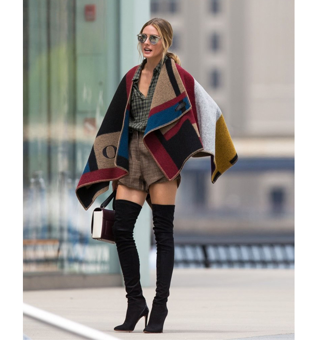 Olivia Palermo - Personalised Burberry poncho blanket - Celebs