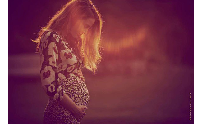 blake-lively-pregnant-baby-bump-picture