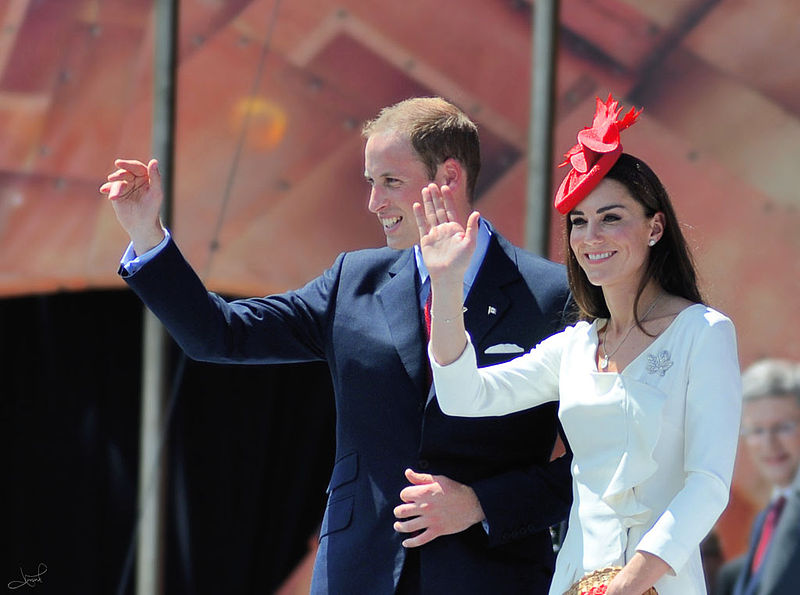 800px-Kate_and_William,_Canada_Day,_2011,_Ottawa,_Ontario,_Canada