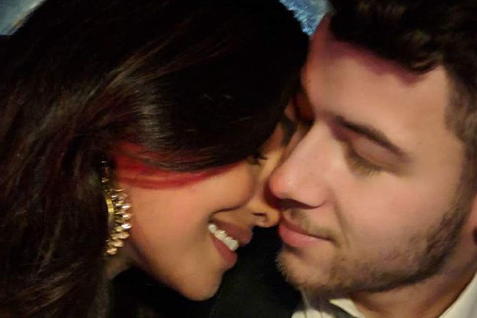 Priyanka Chopra And Nick Jonas 