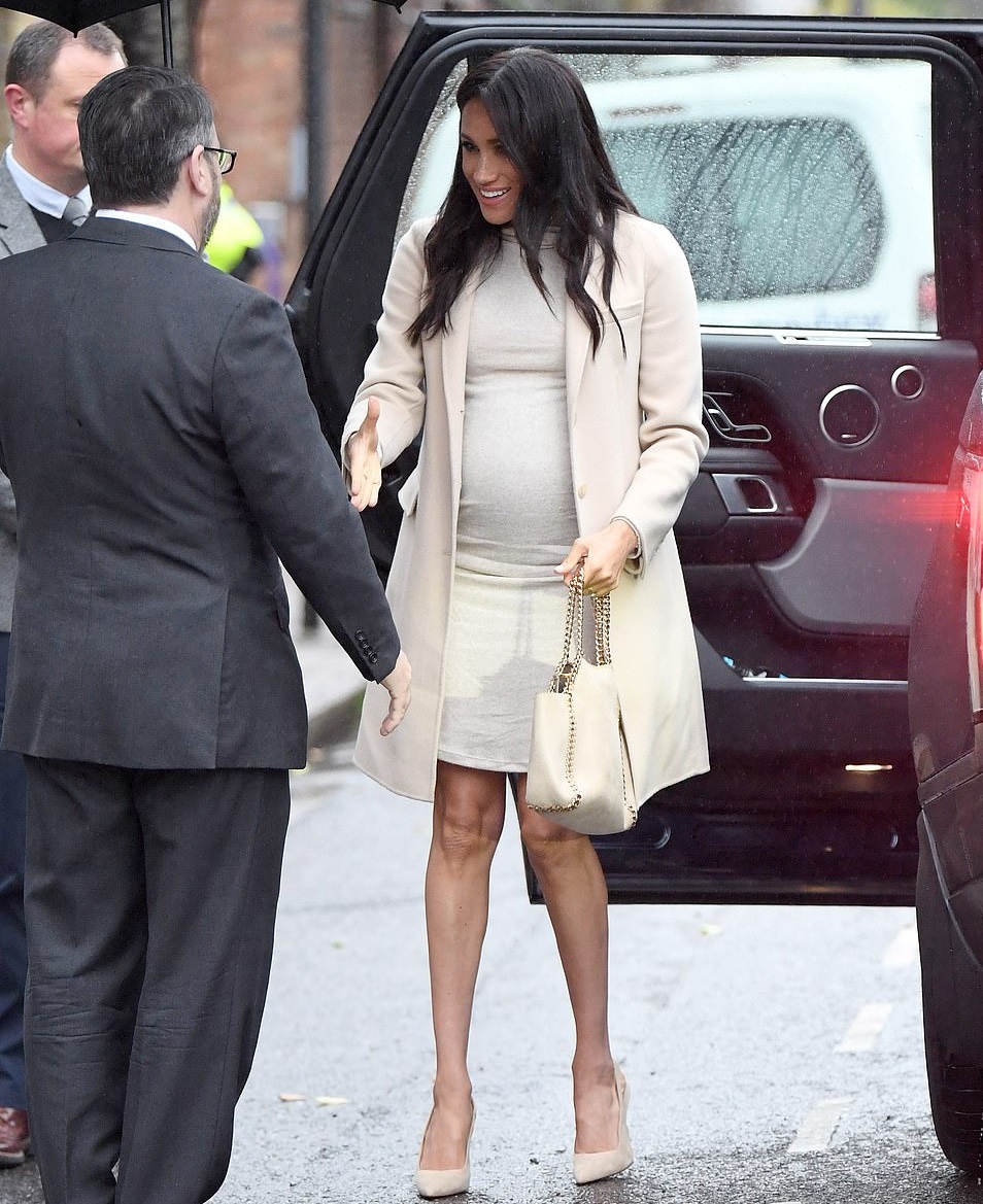 H&m dress on sale meghan markle