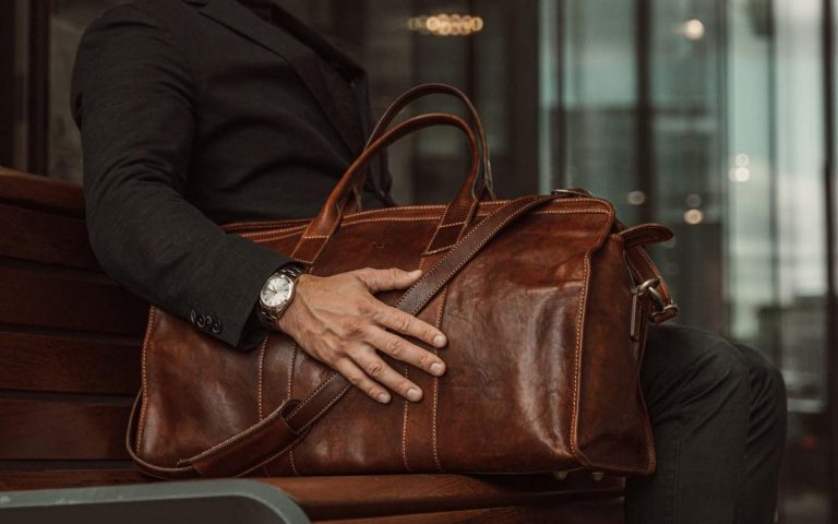 7 Best Overnight Bags For Men: 2022 Edition - my fashion life