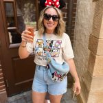19+ Disney Mom Outfits That Are Cute and Practical